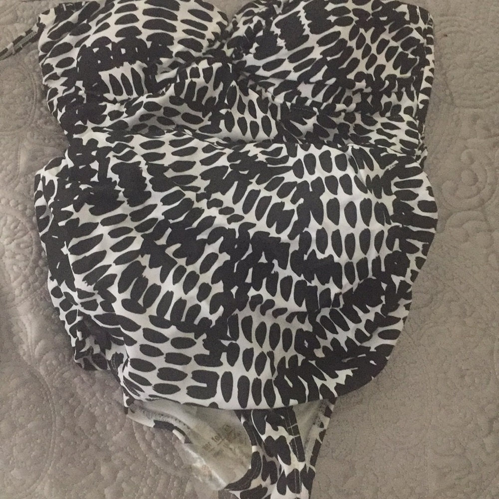 Bathing suit